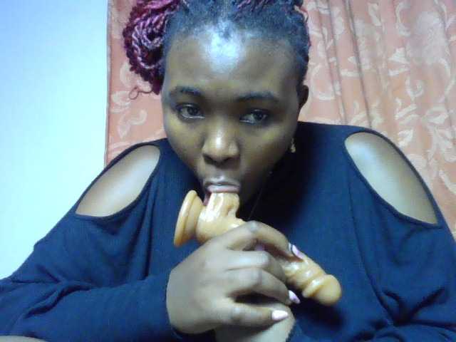 sexyebonita1 live cam on BongaCams