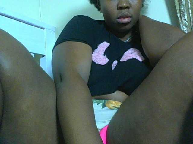 sexyebonita1 live cam on BongaCams