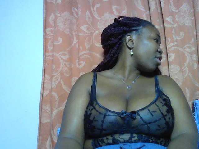sexyebonita1 live cam on BongaCams