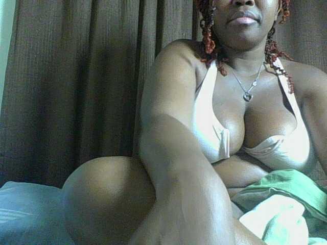 sexyebonita1 live cam on BongaCams