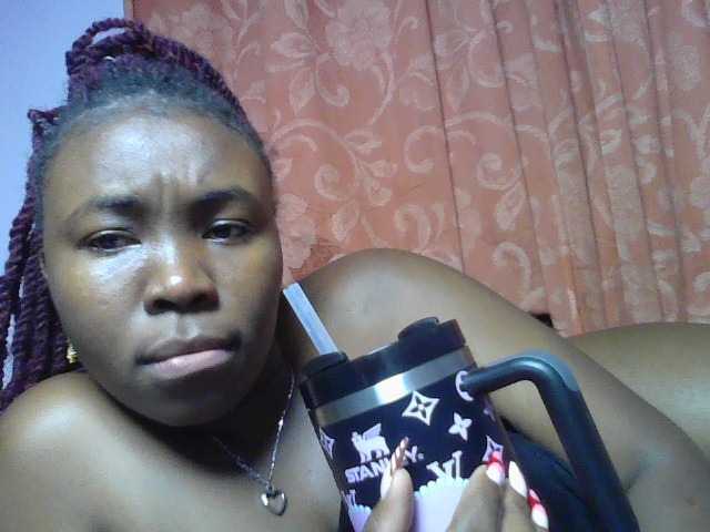 sexyebonita1 live cam on BongaCams