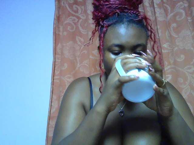 sexyebonita1 live cam on BongaCams