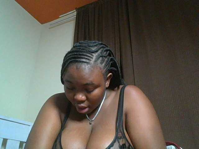 sexyebonita1 live cam on BongaCams
