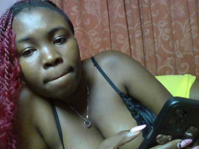 sexyebonita1 live cam on BongaCams