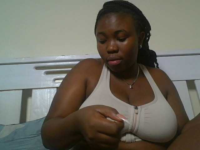 sexyebonita1 live cam on BongaCams