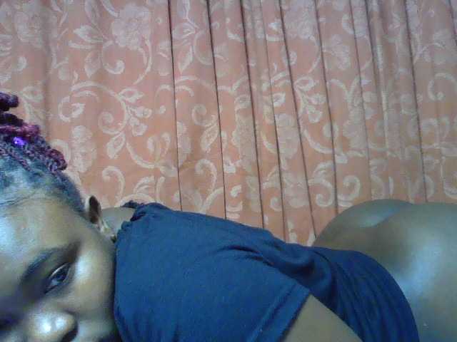 sexyebonita1 live cam on BongaCams