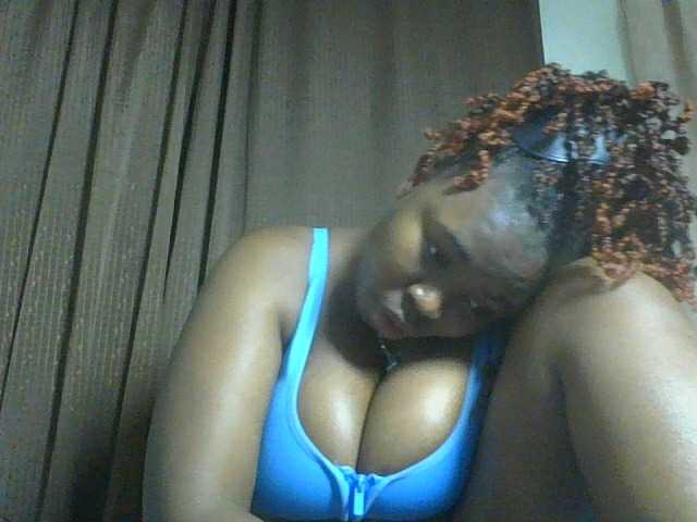sexyebonita1 live cam on BongaCams