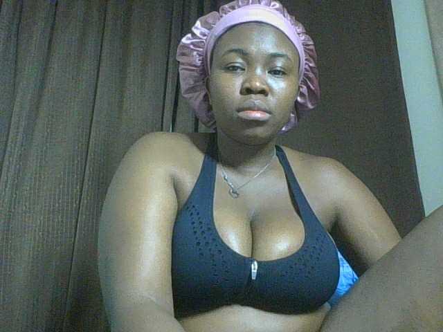 sexyebonita1 live cam on BongaCams