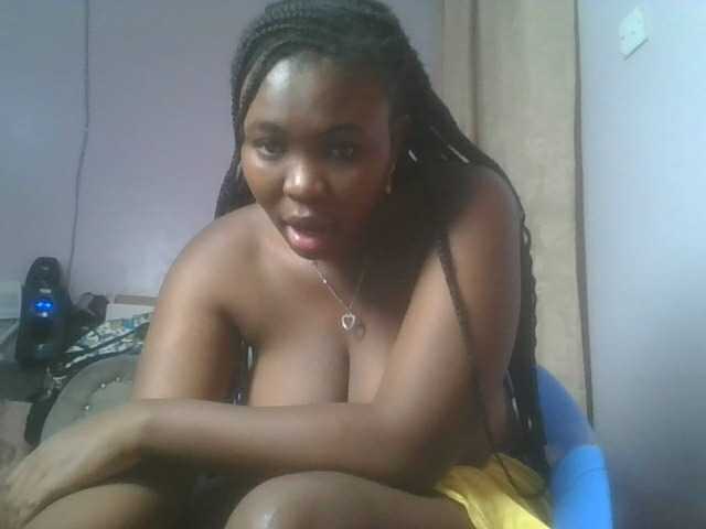 sexyebonita1 live cam on BongaCams
