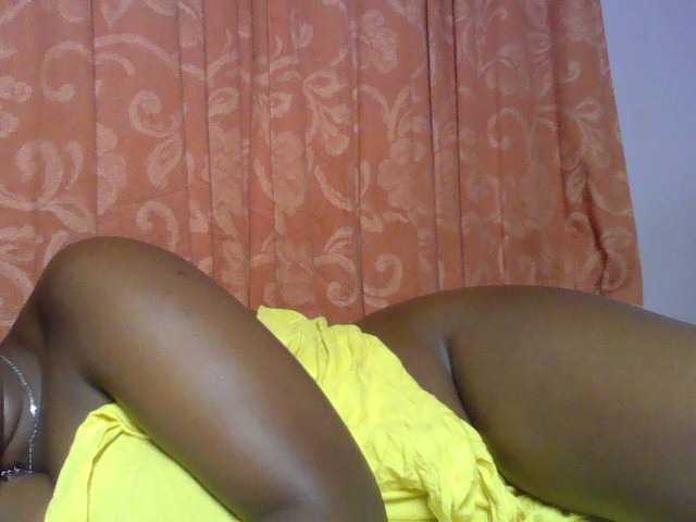 sexyebonita1 live cam on BongaCams