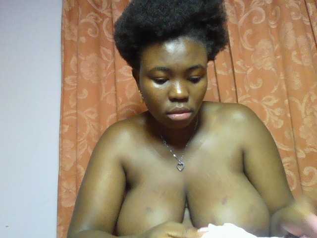 sexyebonita1 live cam on BongaCams