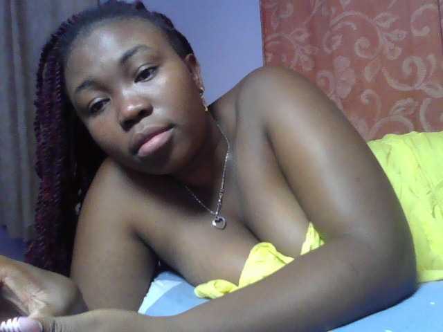 sexyebonita1 live cam on BongaCams