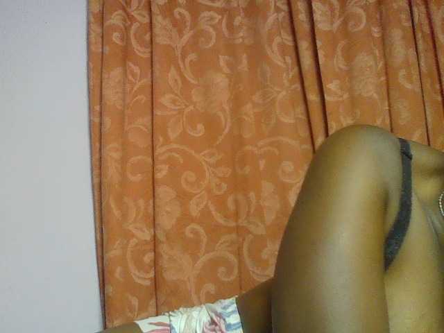 sexyebonita1 live cam on BongaCams