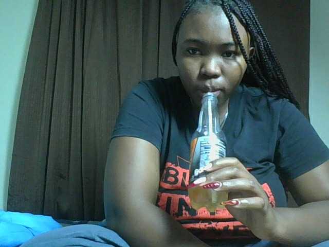 sexyebonita1 live cam on BongaCams