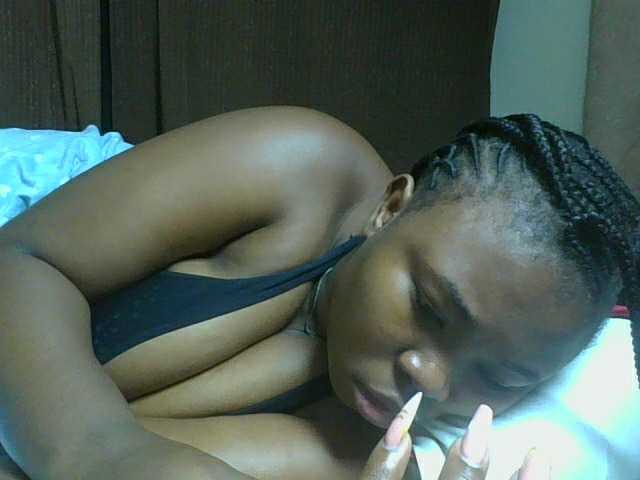 sexyebonita1 live cam on BongaCams