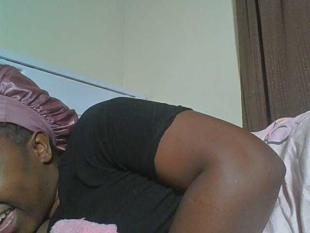 sexyebonita1 live cam on BongaCams