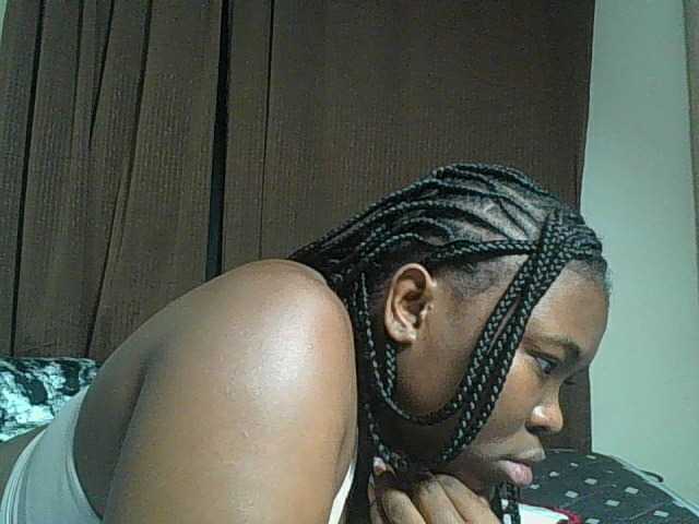 sexyebonita1 live cam on BongaCams