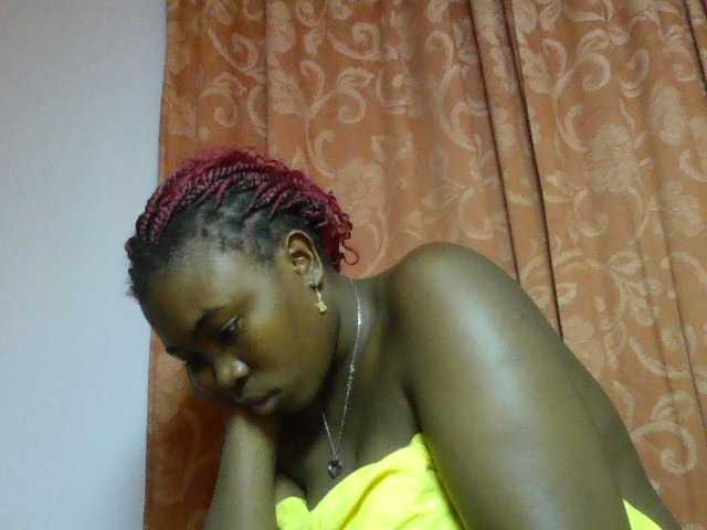 sexyebonita1 live cam on BongaCams