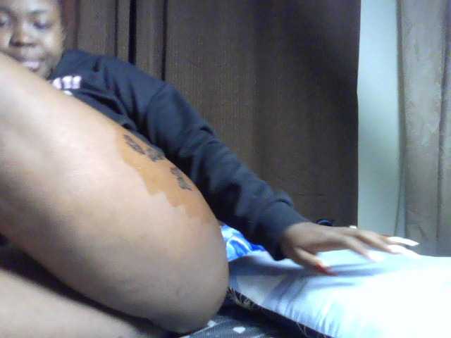 sexyebonita1 live cam on BongaCams