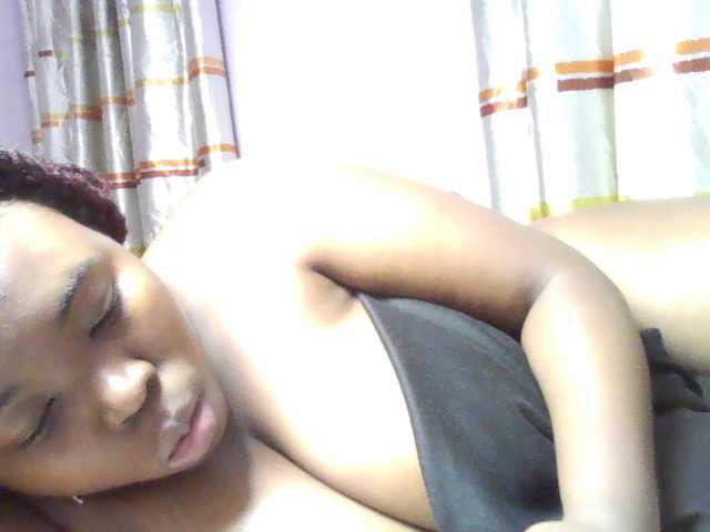 sexyebonita1 live cam on BongaCams