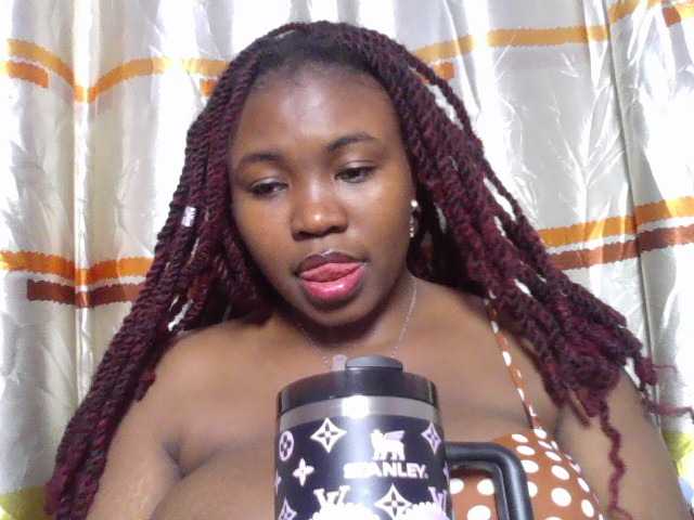 sexyebonita1 live cam on BongaCams