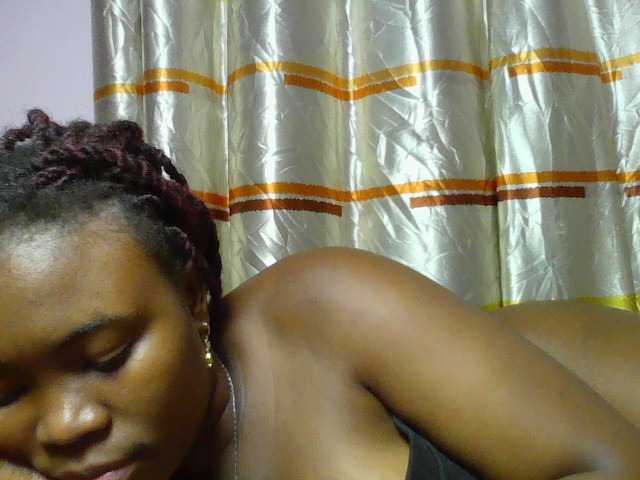 sexyebonita1 live cam on BongaCams