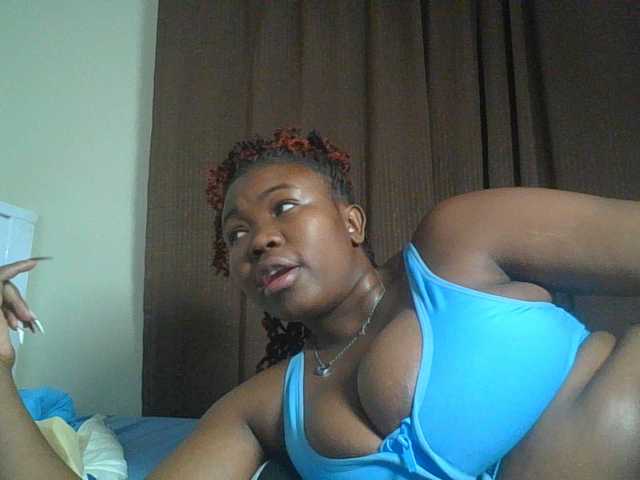 sexyebonita1 live cam on BongaCams