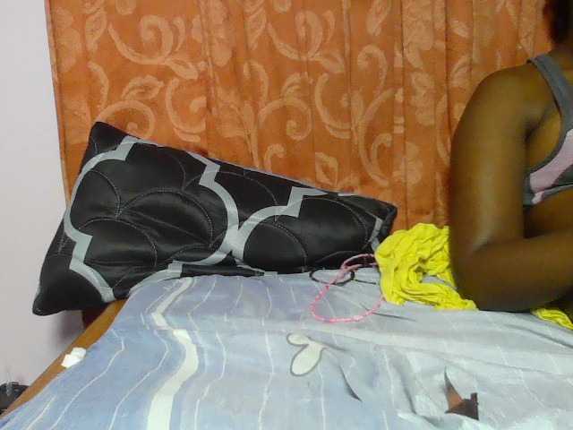 sexyebonita1 live cam on BongaCams