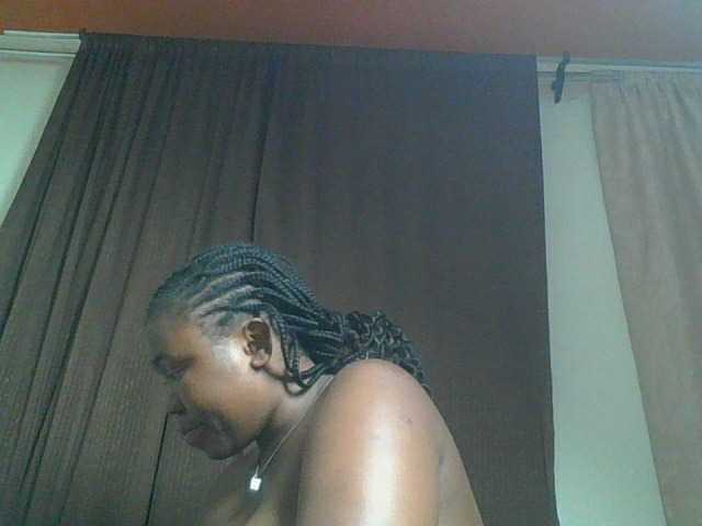 sexyebonita1 live cam on BongaCams