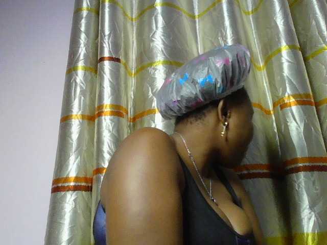 sexyebonita1 live cam on BongaCams