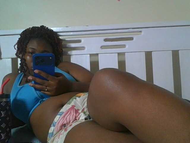 sexyebonita1 live cam on BongaCams