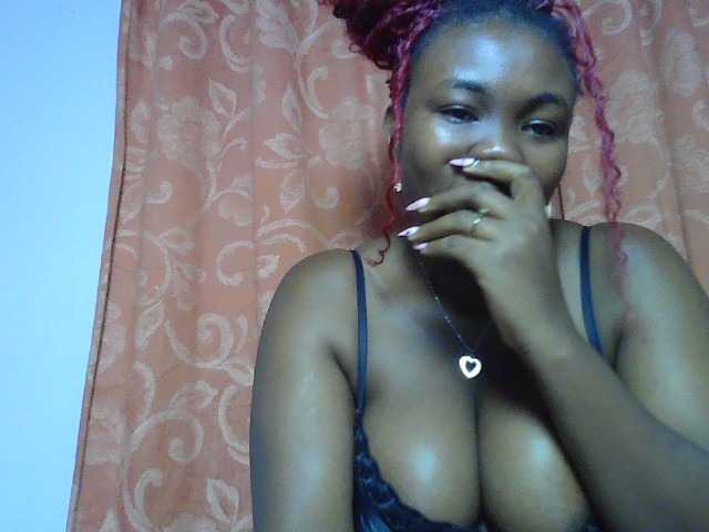sexyebonita1 live cam on BongaCams
