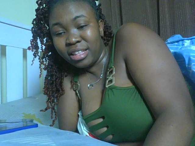 sexyebonita1 live cam on BongaCams