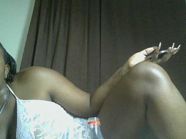sexyebonita1 live cam on BongaCams