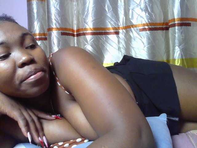 sexyebonita1 live cam on BongaCams