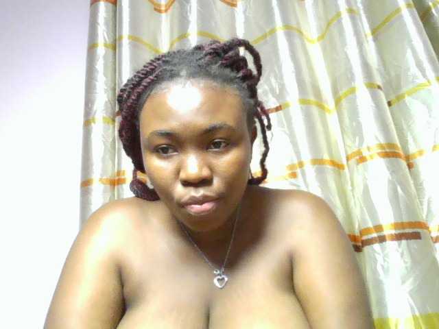 sexyebonita1 live cam on BongaCams