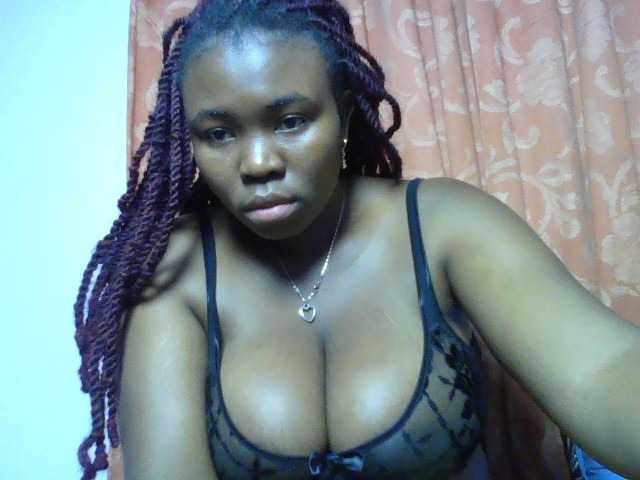 sexyebonita1 live cam on BongaCams