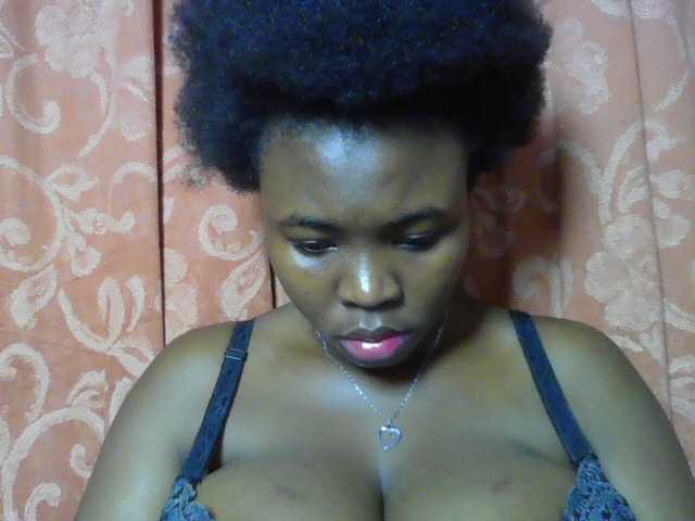 sexyebonita1 live cam on BongaCams