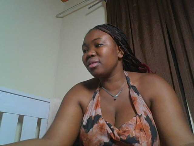 sexyebonita1 live cam on BongaCams