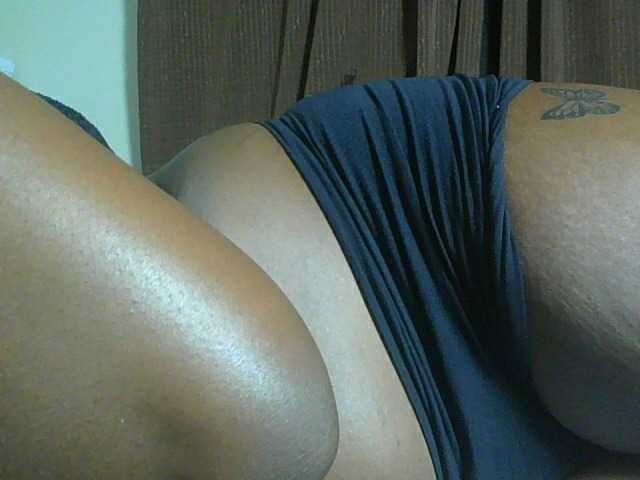 sexyebonita1 live cam on BongaCams