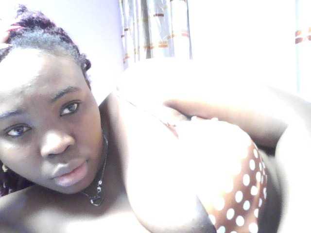 sexyebonita1 live cam on BongaCams
