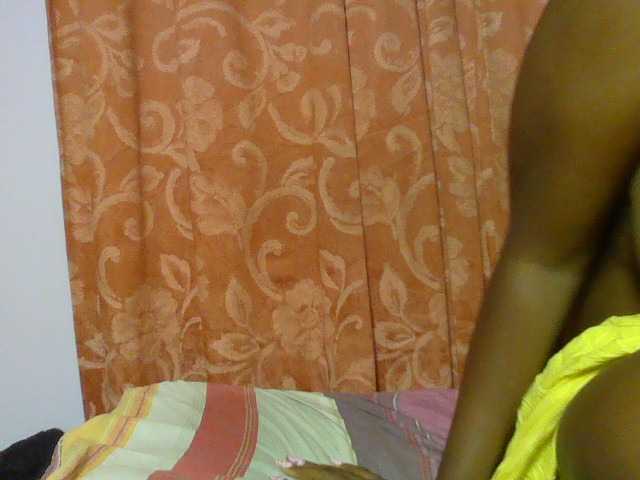 sexyebonita1 live cam on BongaCams