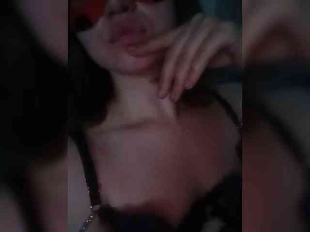 Karina-myau webcam