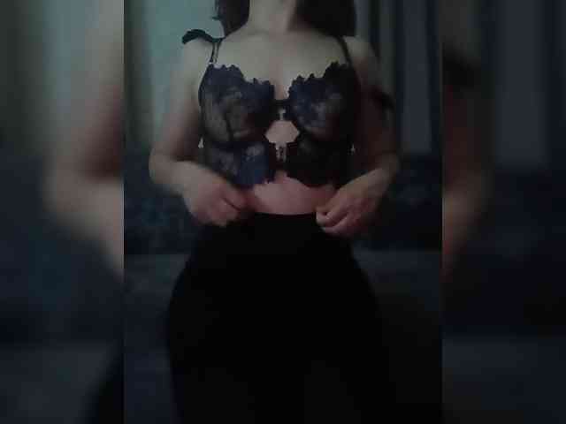 Karina-myau webcam