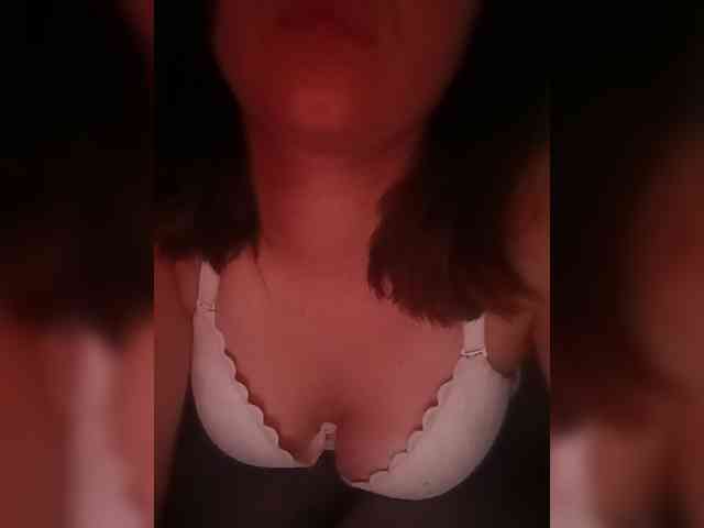 Karina-myau webcam