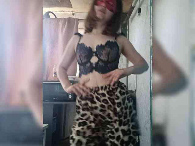 Karina-myau webcam