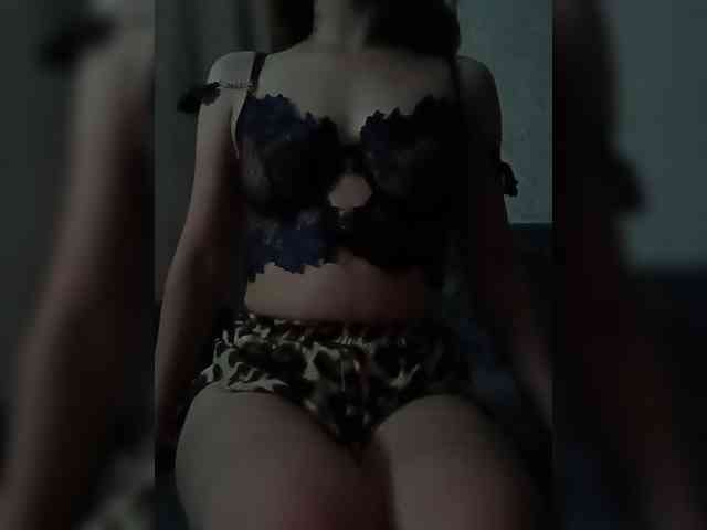 Karina-myau webcam