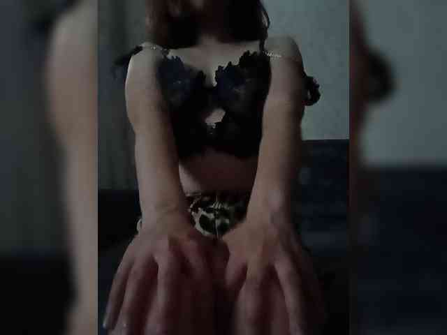 Karina-myau webcam