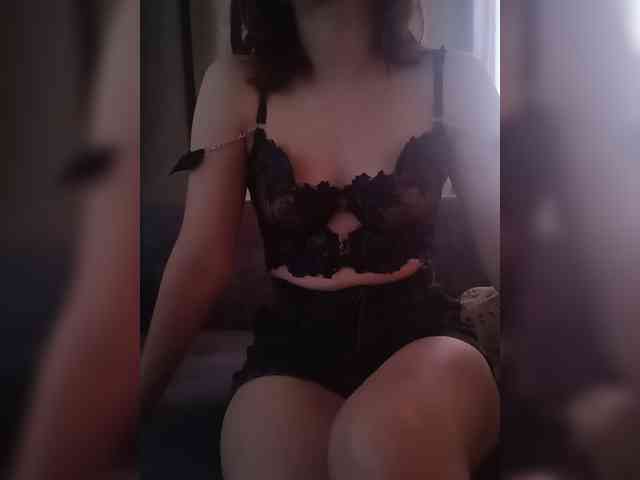 Karina-myau webcam