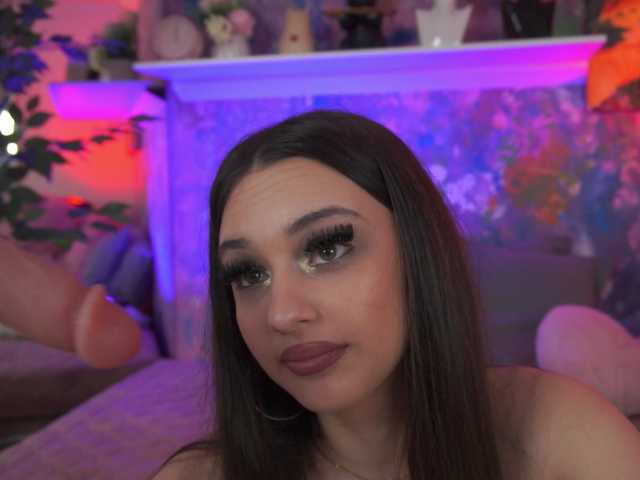 ZaraFeline live cam on BongaCams